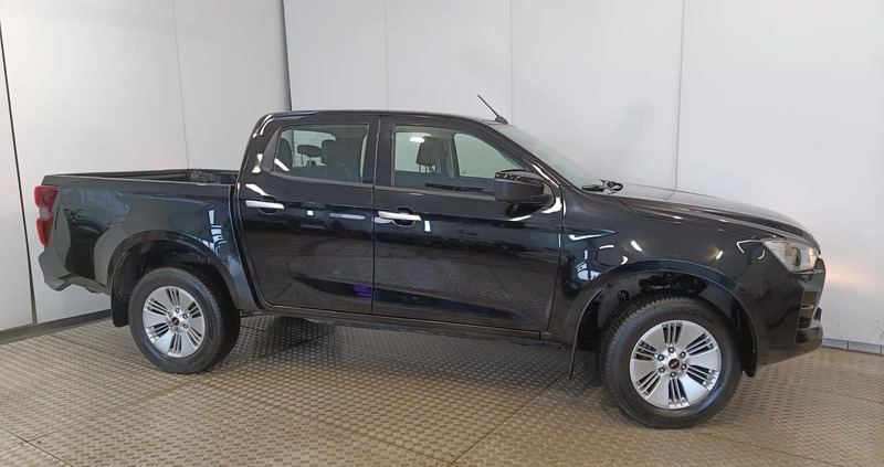 Isuzu D-Max cena 132900 przebieg: 61900, rok produkcji 2021 z Gdynia małe 379